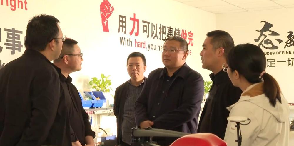 李爭走訪調(diào)研部分企業(yè)